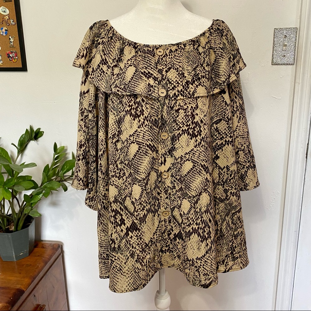 ODDY Plus-size Snakeskin flowy blouse